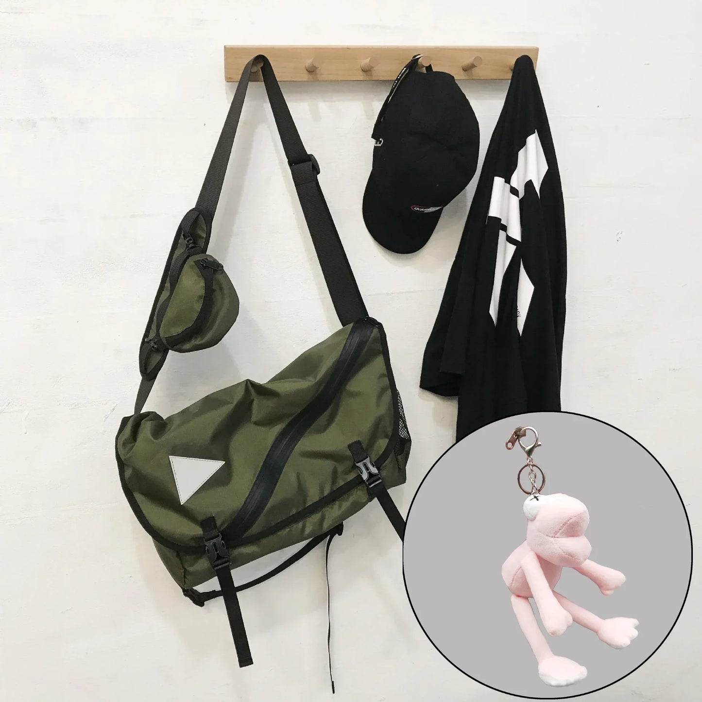 Nylon Retro Messenger Bag – Unisex Campus Shoulder Bag for Outdoor Use